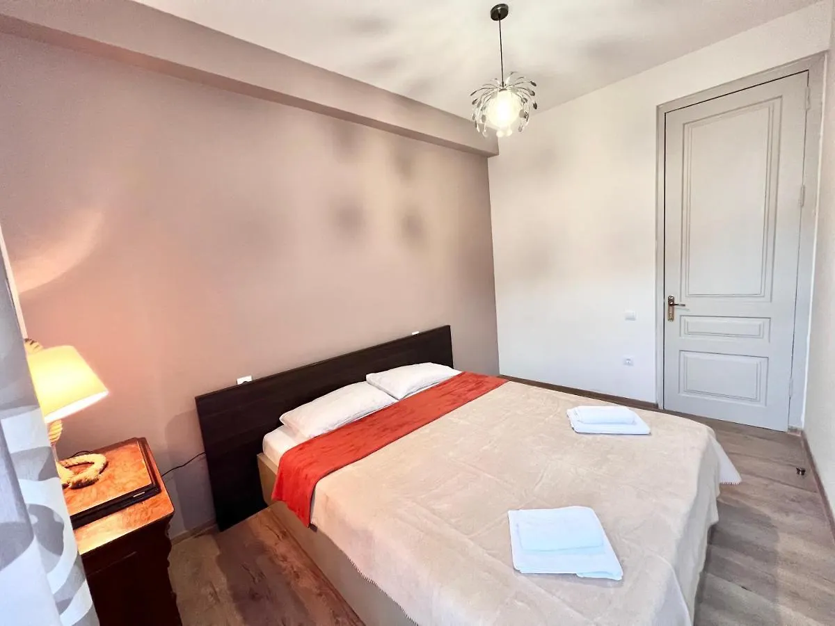 Leselidze Apartament Τυφλίδα 0*,  Γεωργία